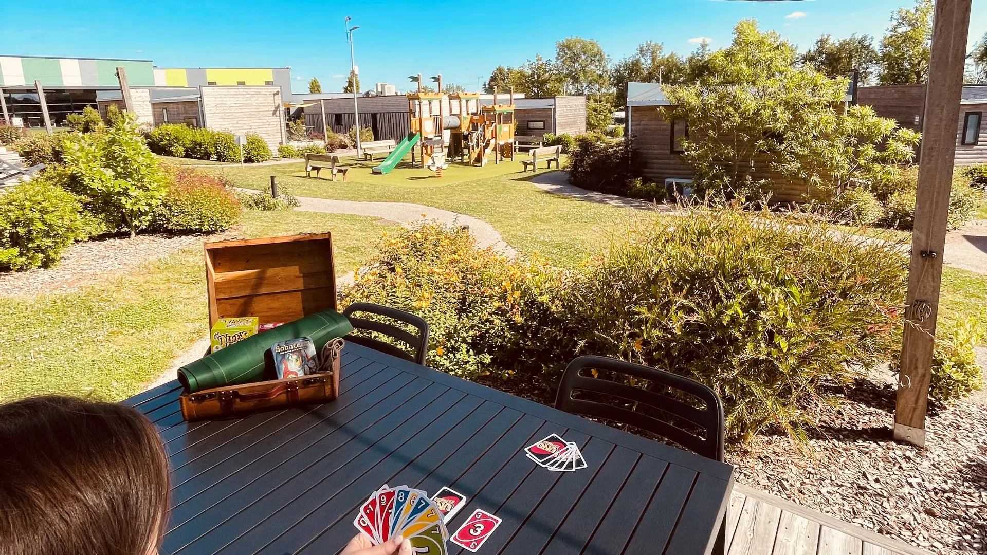 Terrasse lodge et jeu