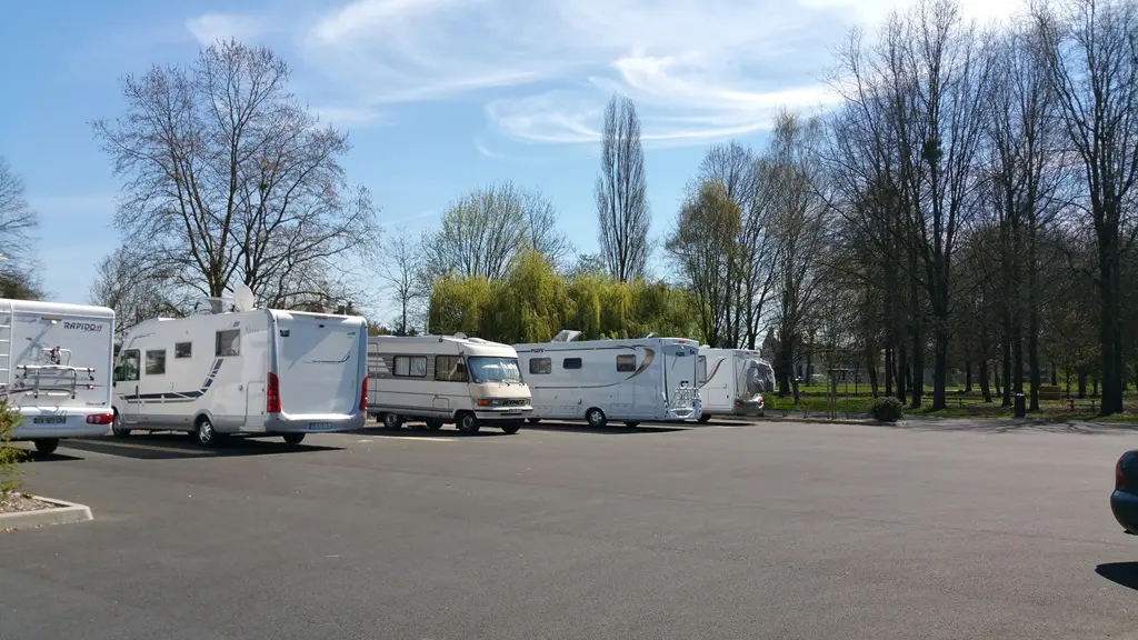 aire-camping-car-fontenay-le-comte-85-accam-2