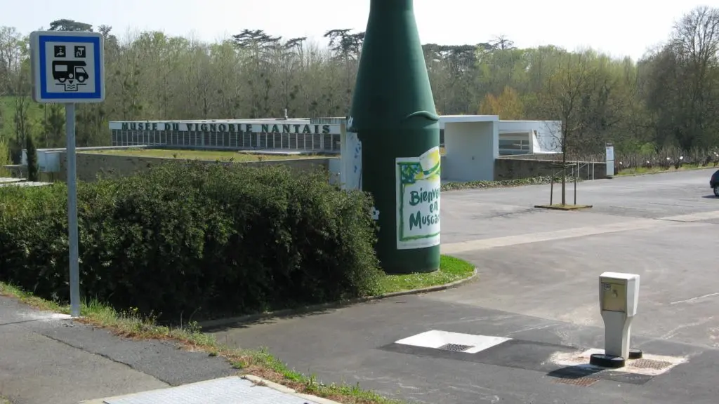 aire camping car le Pallet