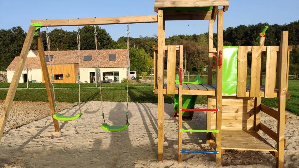aire de jeux vue arriere