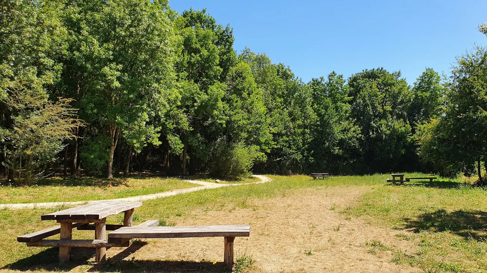 aire-de-pique-nique-transfontenaysienne-fontenay-vendee-85200-2