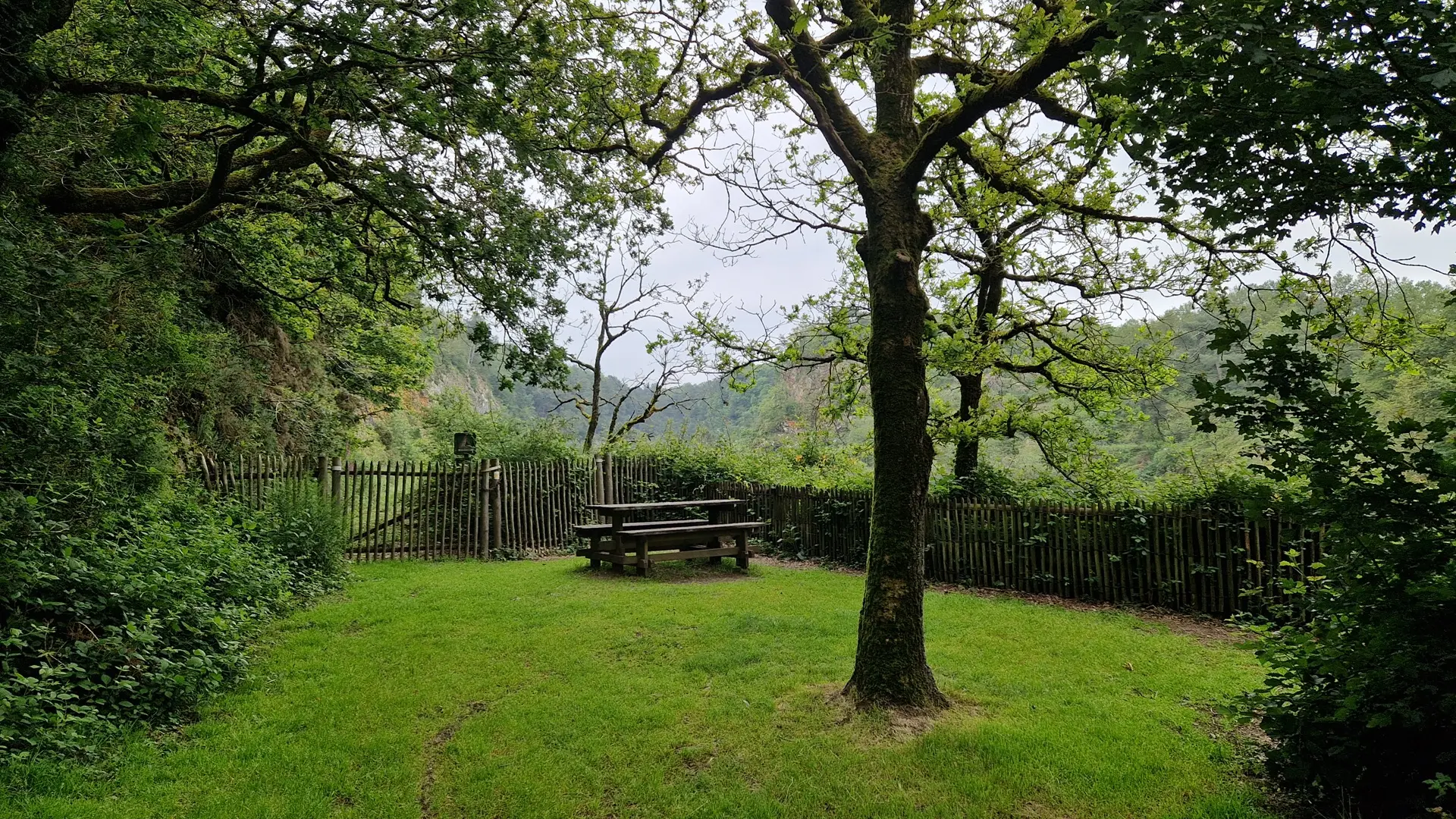 aire-pique-nique-carrières-de-cheffois