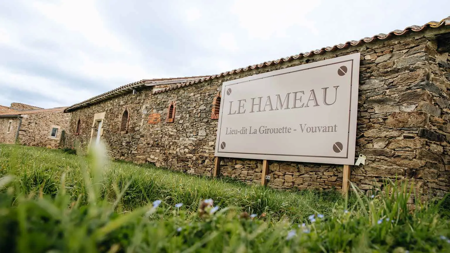 arrivée-village-de-gite-le-hameau-vouvant-85120-2