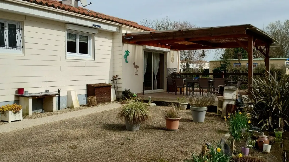 334891 - Extérieur