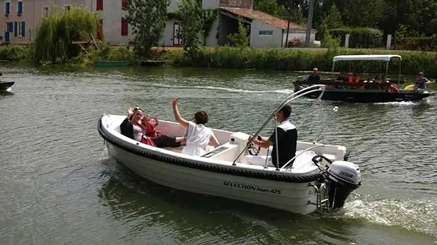 balade-bateau-marais-poitevin