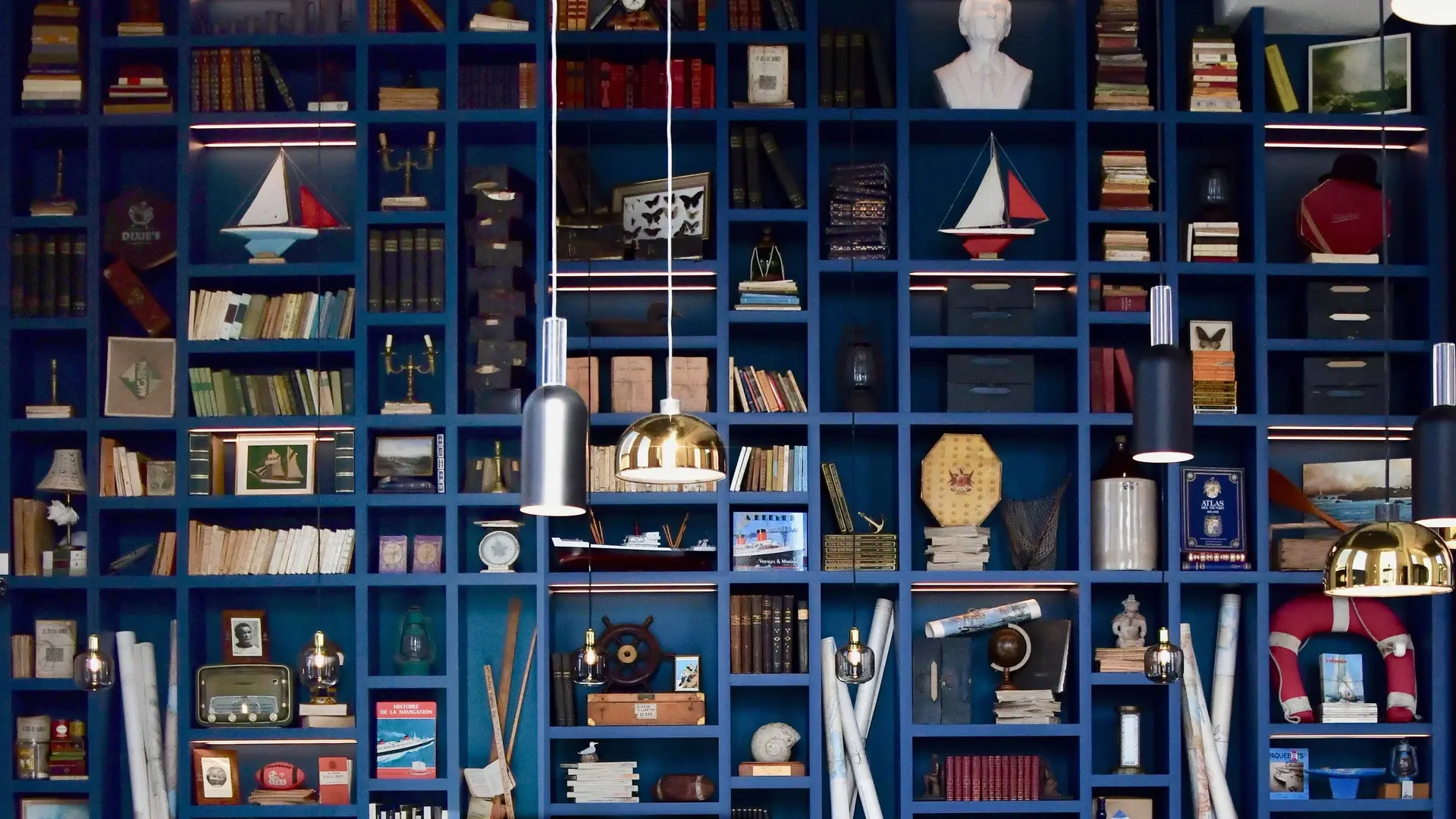 bar-restaurant-dusk-co-working-hotel-petit-dejeuner-cocktail (8)