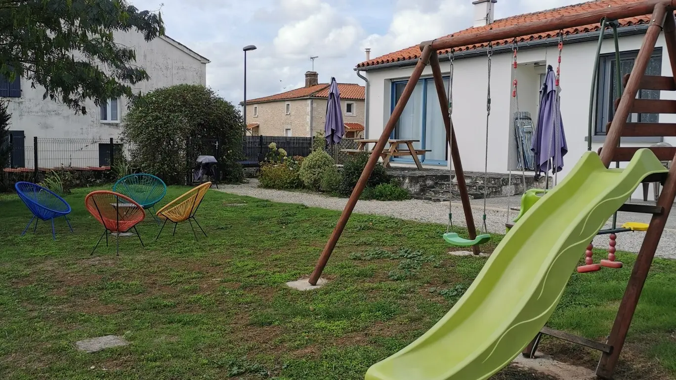 407298 - maison côté jardin