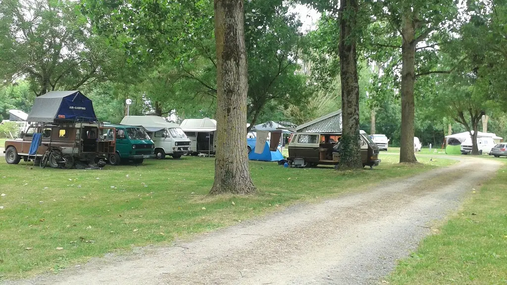 camping-la-petite-cabane-maillé-85-hlo- 2