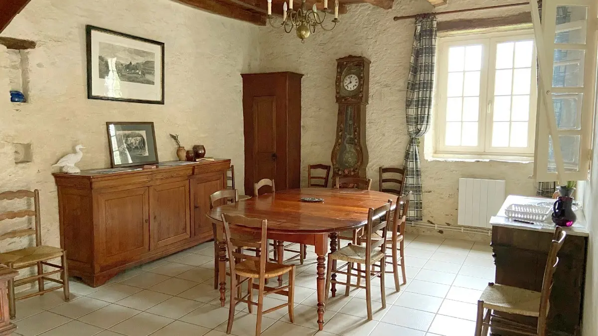 54274 - La salle à manger