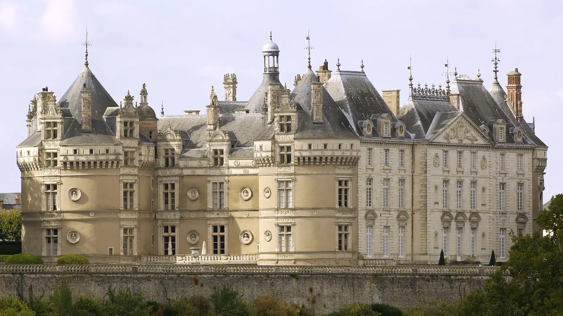 PCU879000036 - château vue générale - copie