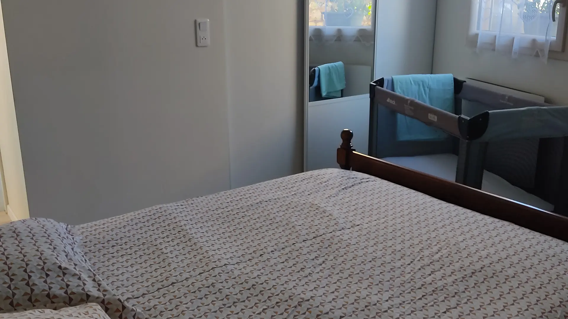 Grande chambre avec possibilité lit parapluie