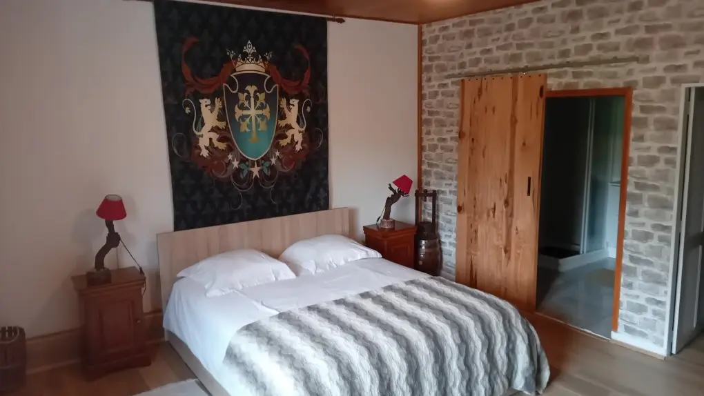 chambre-d-hotes-domaine-médieval-de-la-motte-rives-du-fougerais-85-1