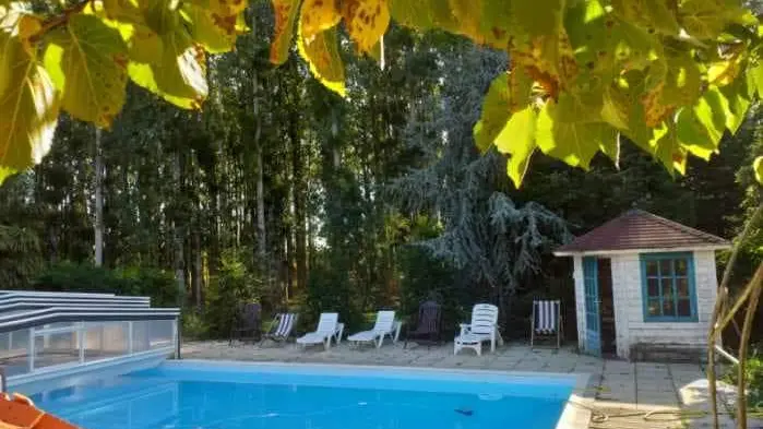 chambre-d-hotes-domaine-médieval-de-la-motte-rives-du-fougerais-85-2