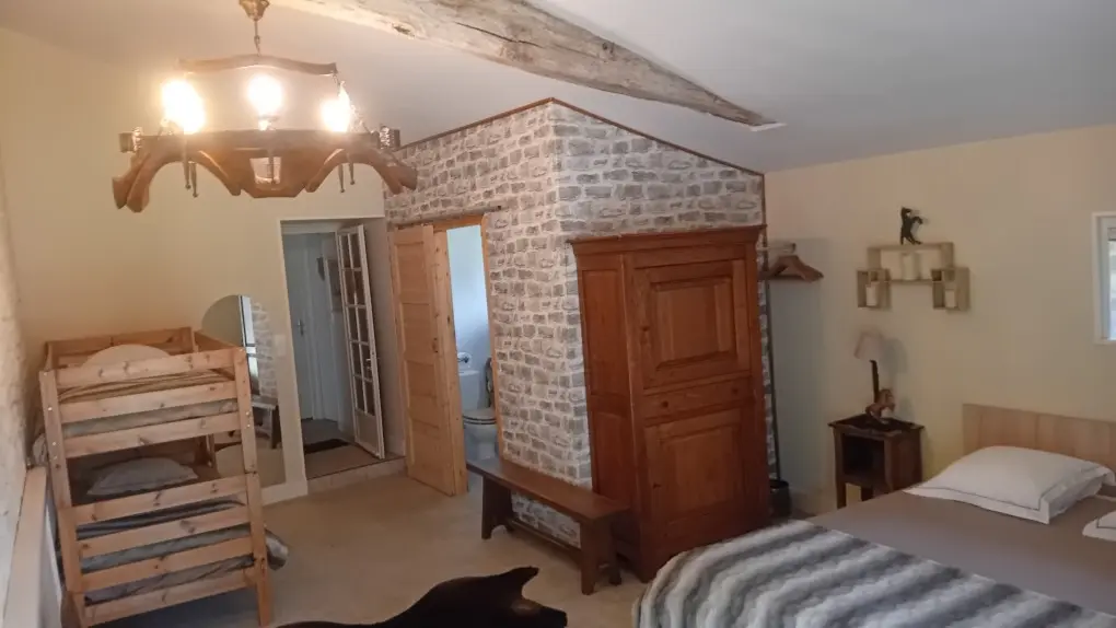 chambre-d-hotes-domaine-médieval-de-la-motte-rives-du-fougerais-85-5