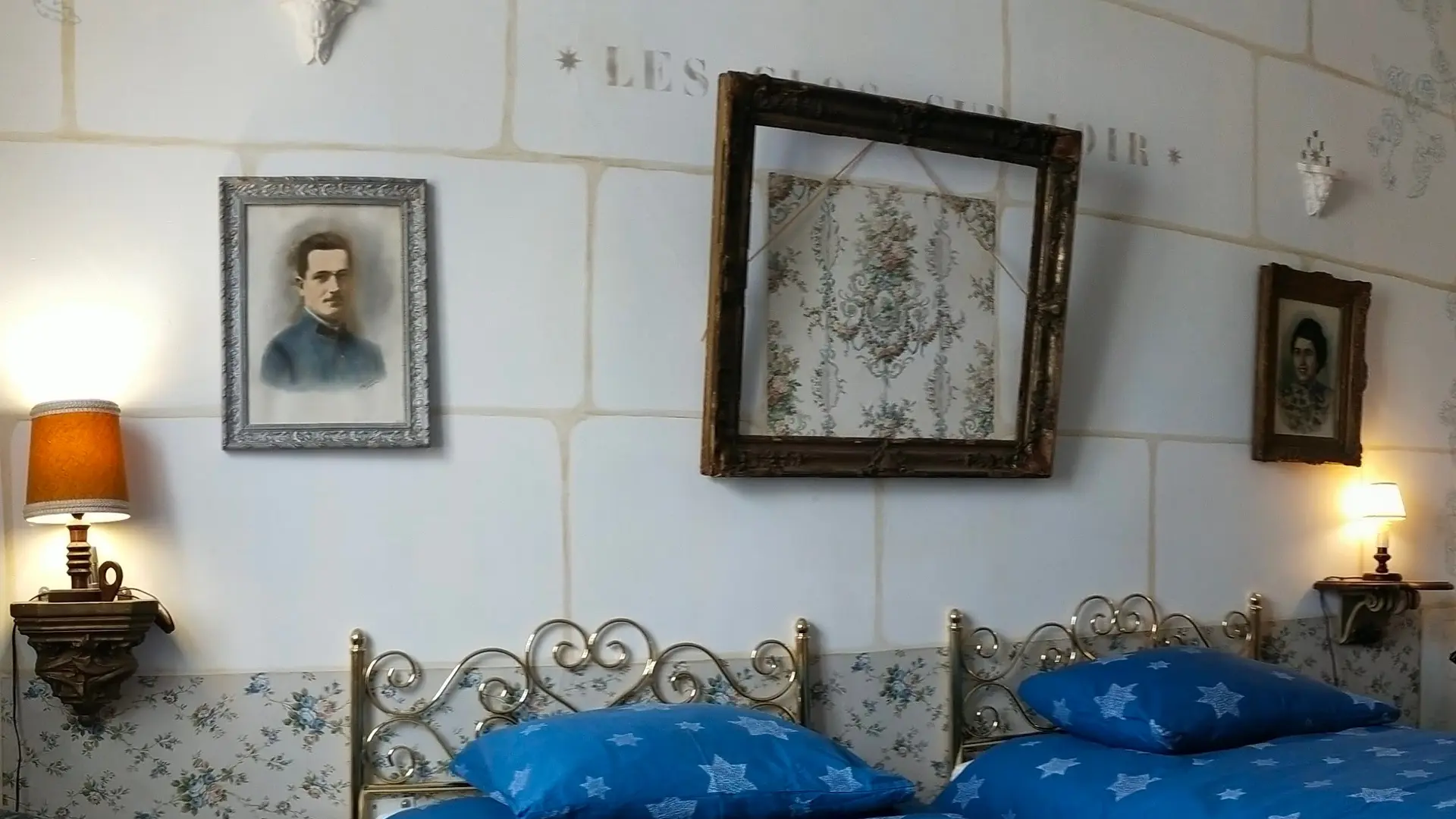 Chambre avec lit king size convertible en lits individuels