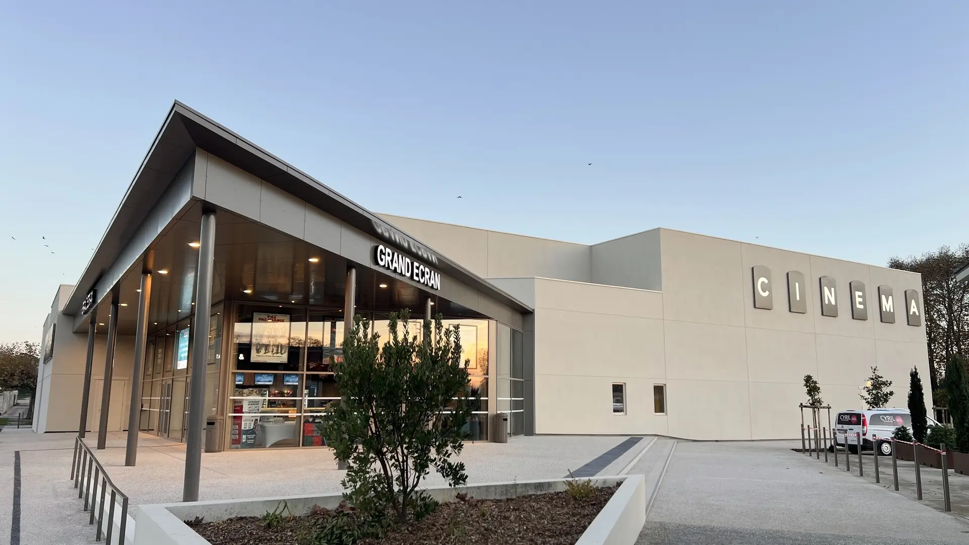 cinema grand écran fontenay-le-comte 85-1