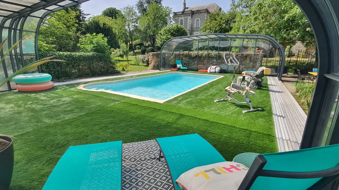 domaine-la-capitainerie-piscine-bazoges-en-pareds-vendee-85- (1)