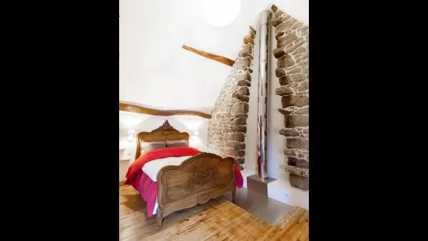 81831 - 1 lit de 140 , 1 lit bébé et nouveau fauteuil lit BZ