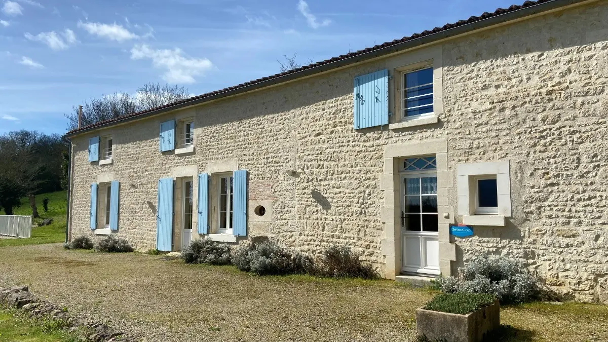 53323 - Façade avant