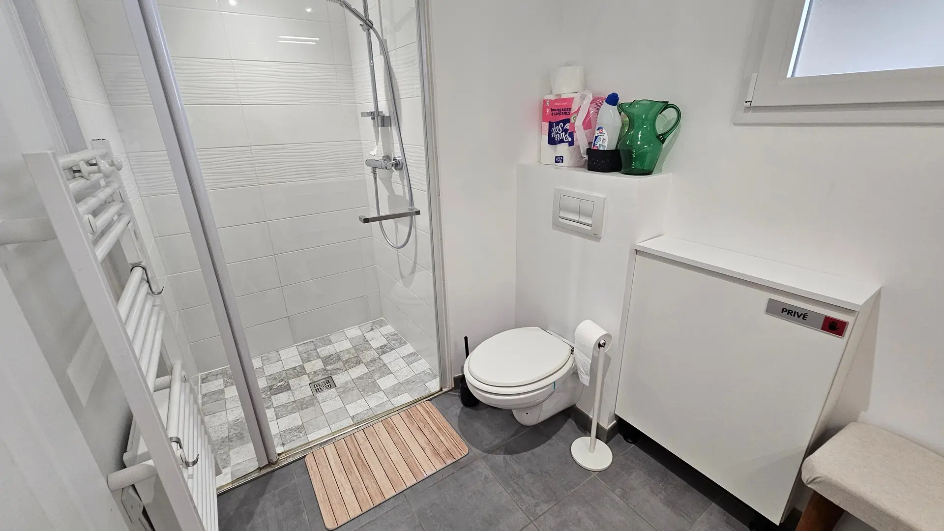 439449 - Salle d'eau