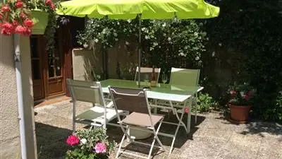 escapade-country-cottage-2