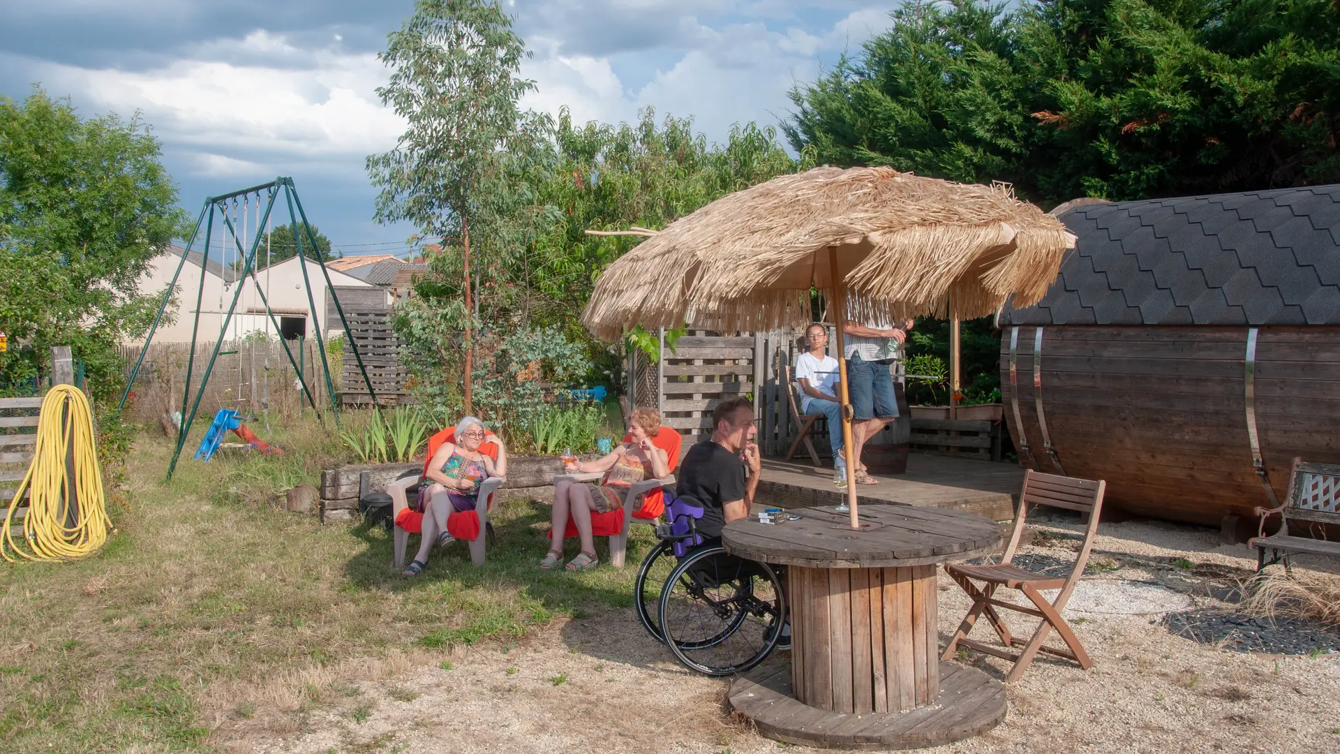 espace détente ch insolite coté jardin