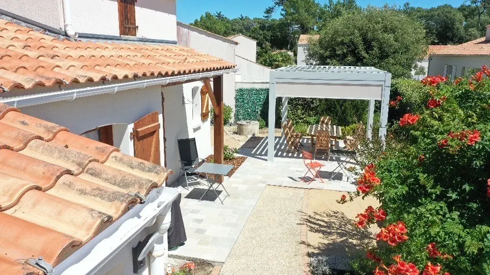 284878 - VUE sur entrée