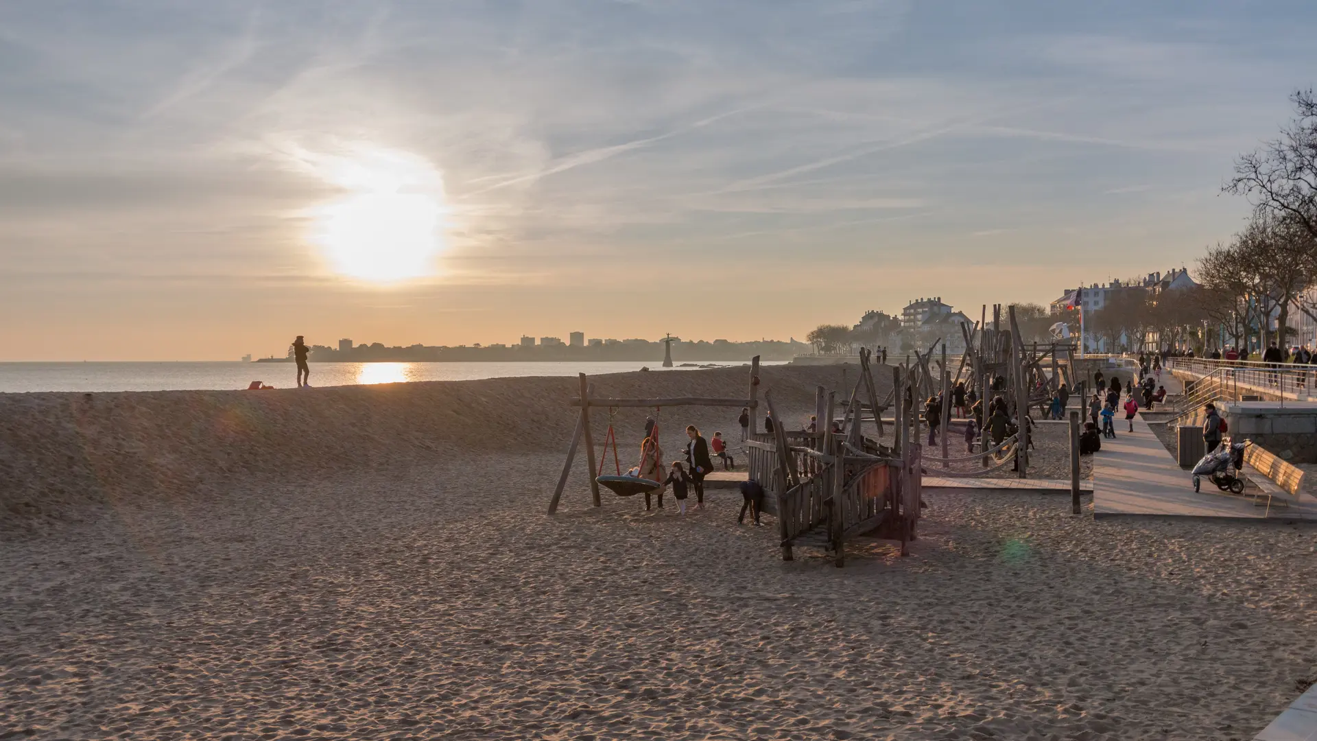 Front de mer de Saint-Nazaire l'Hiver