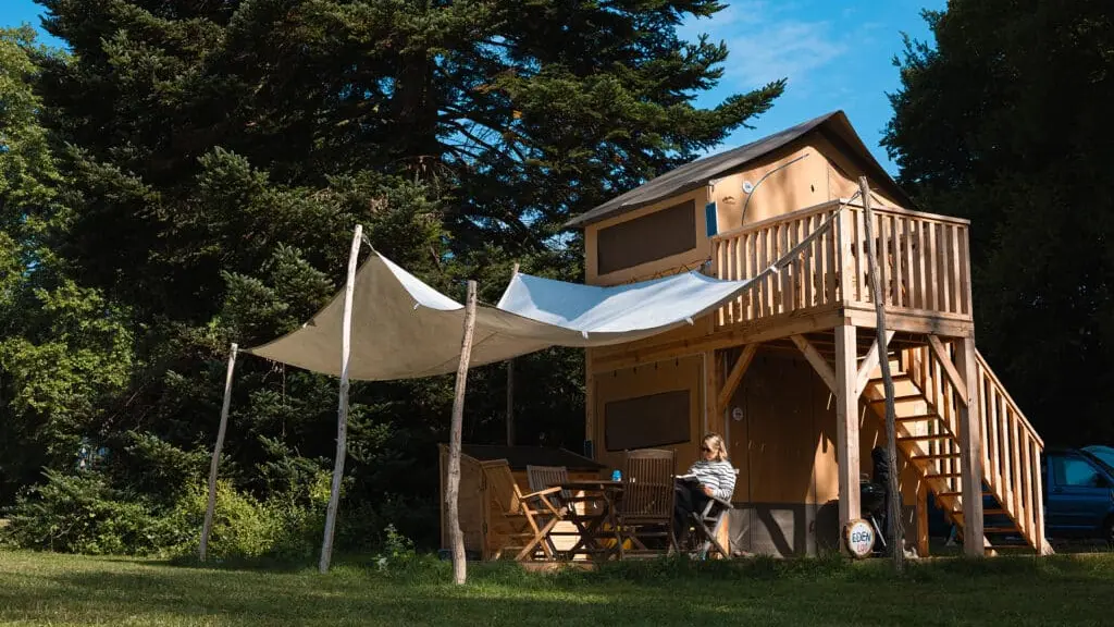 Glamping-sur-pilotis