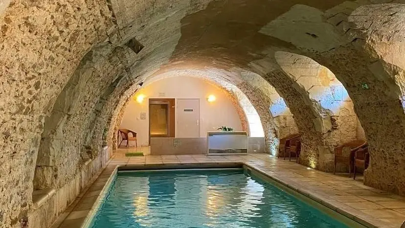 Domaine de la Courbe_Le Lude_Piscine intérieure