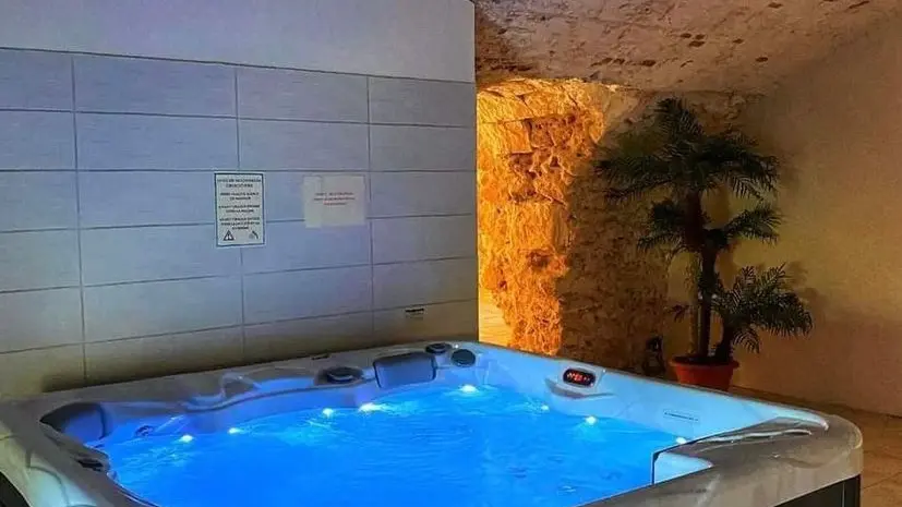 Domaine de la Courbe_Le Lude_Jacuzzi