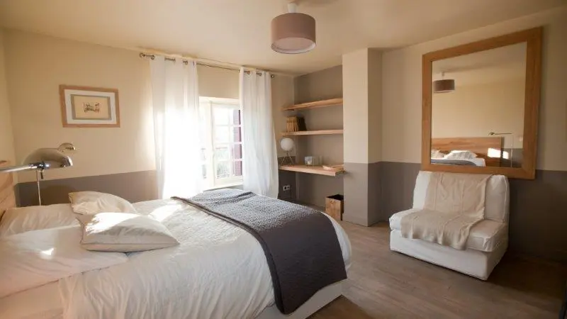 lA mAISON BLANCHE CHAMBRE