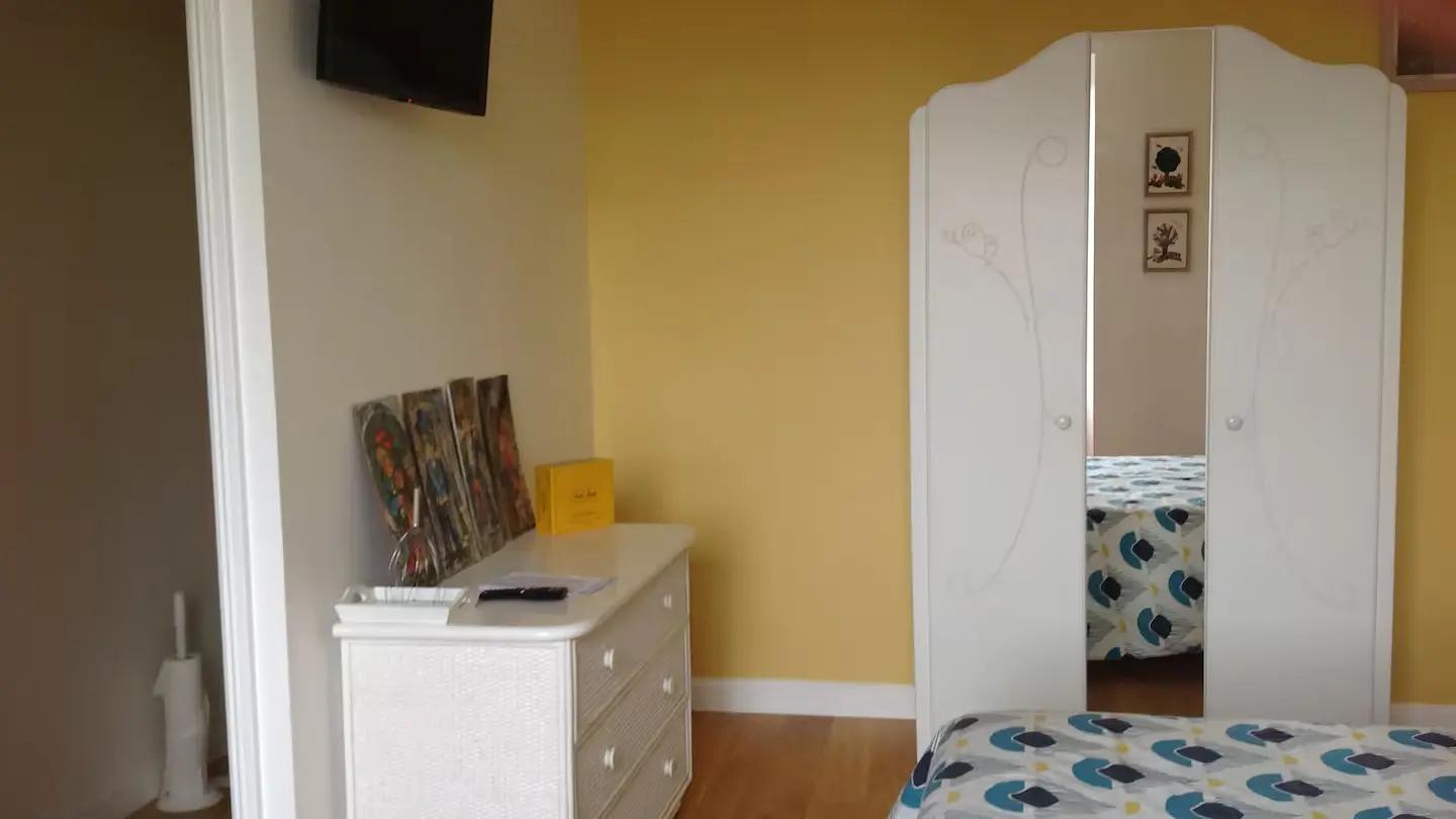 le-loft-et-ses-chambres-gite-meuble-fontenay-le-comte-85-12