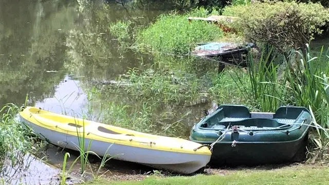 les-barque-et-canoe