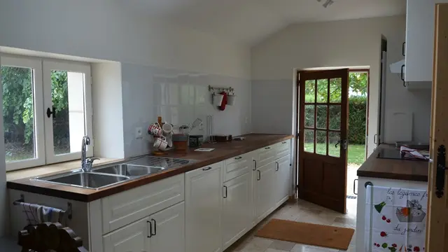 location-saisonnière-meublé-gîte-campagne-tranquilité-cuisine-anjou-baugé-noyant-49