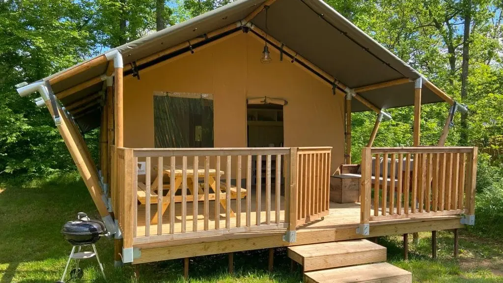 Tente Lodge dans la zone Wood