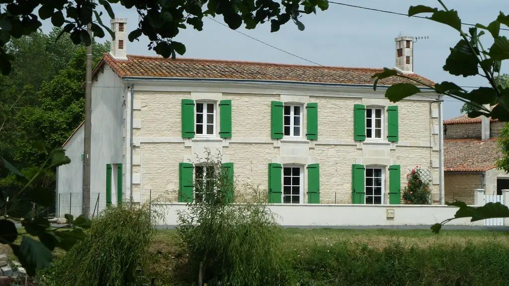 meuble-le-guellec-la-ferme-de-la-venise-verte-le-mazeau-85-hlo-11