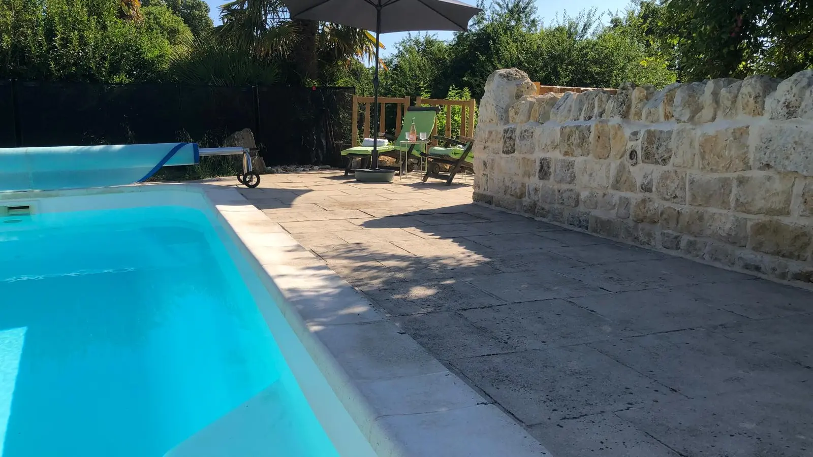parasol - gite le jardin des bosquets 85 auchay-sur-vendée