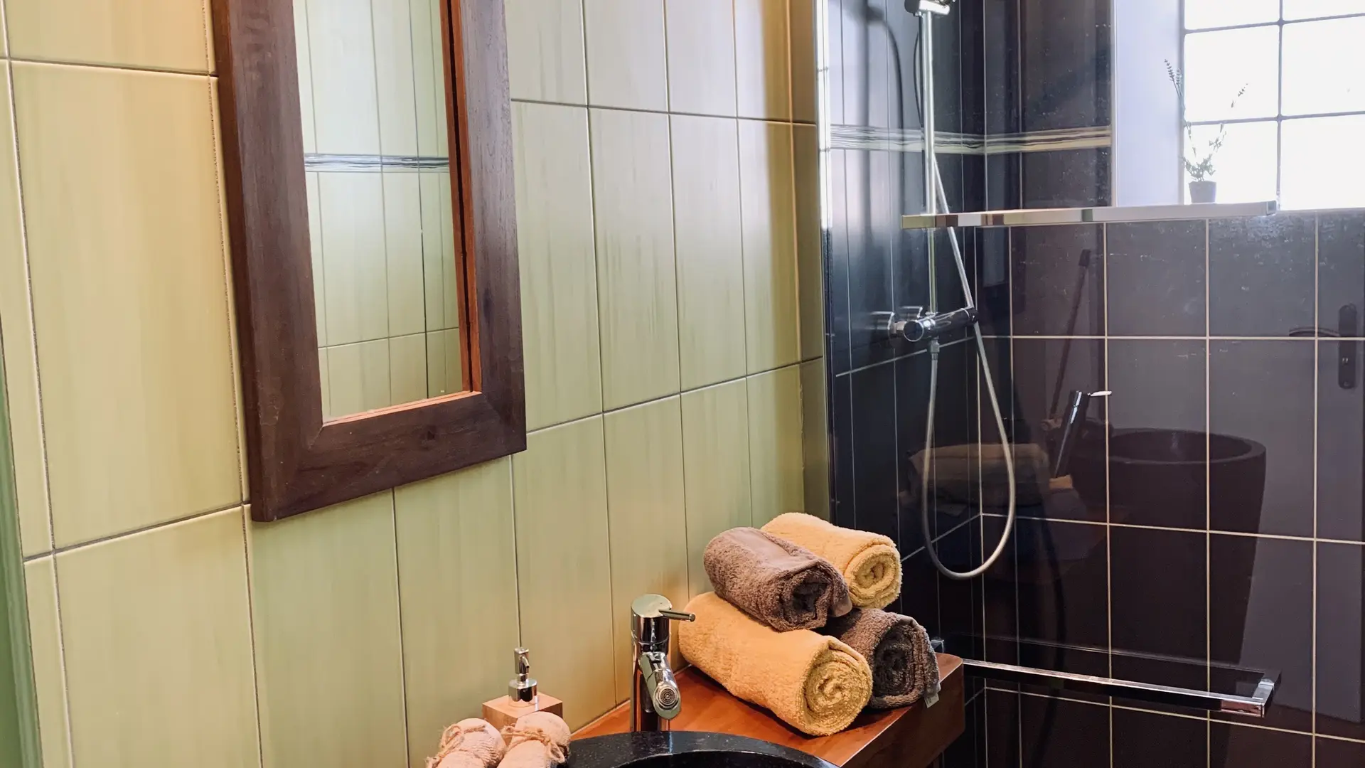 Escargo'thym - salle d'eau