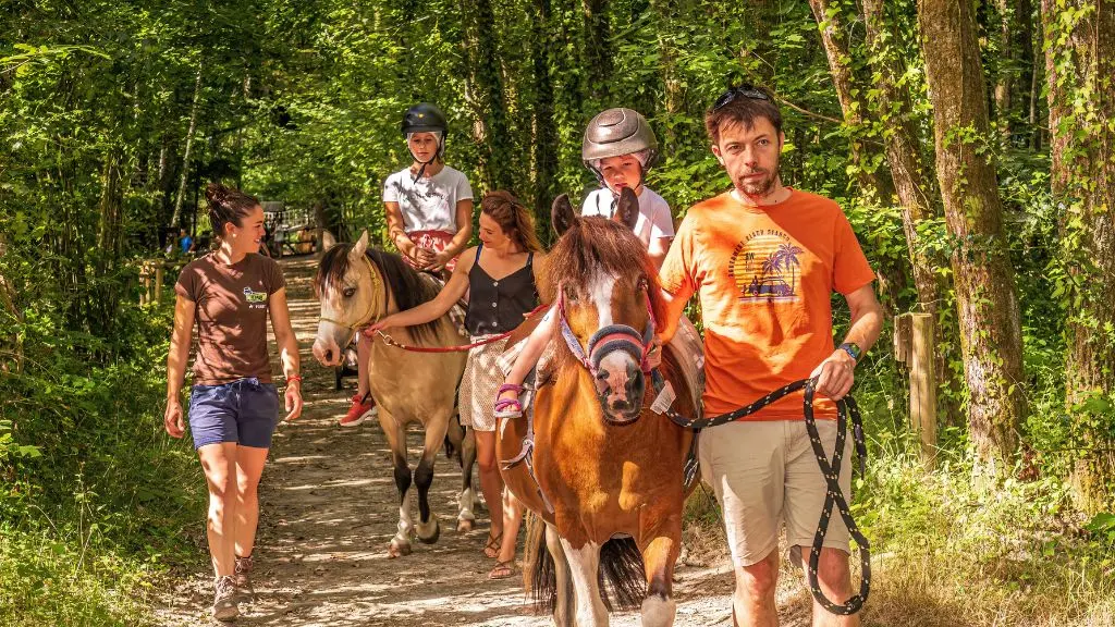 grand-defi-parc-loisirs-balade-poney-saint-julien-des-landes-85-loi-8