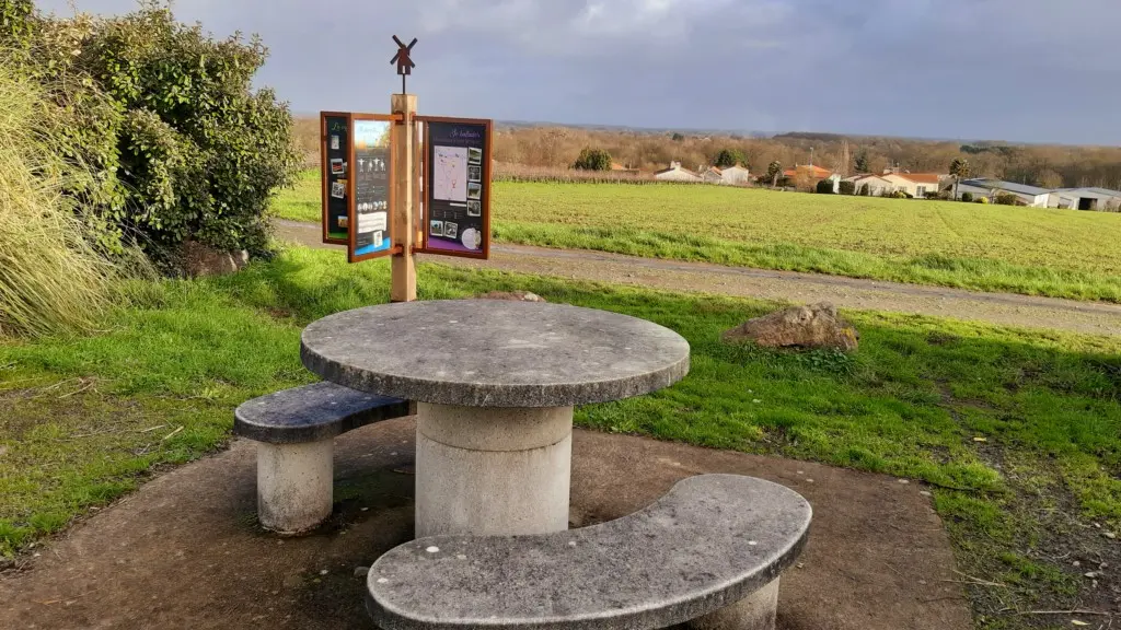 Point de vue au Moulin de la Minière à Monnières