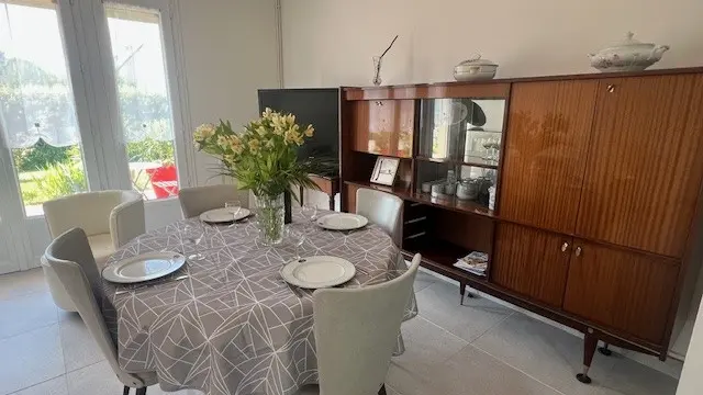 salle à manger maison Lesnais