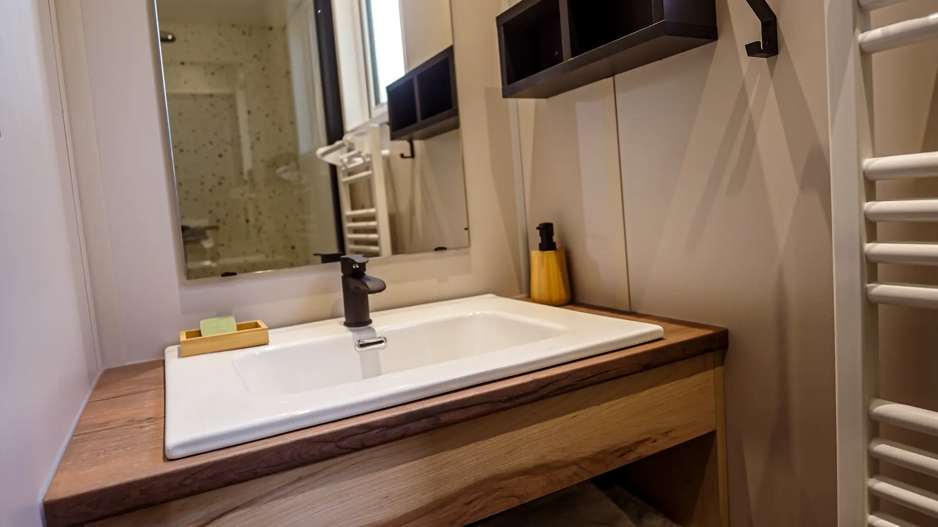 Deuxième salle de douche