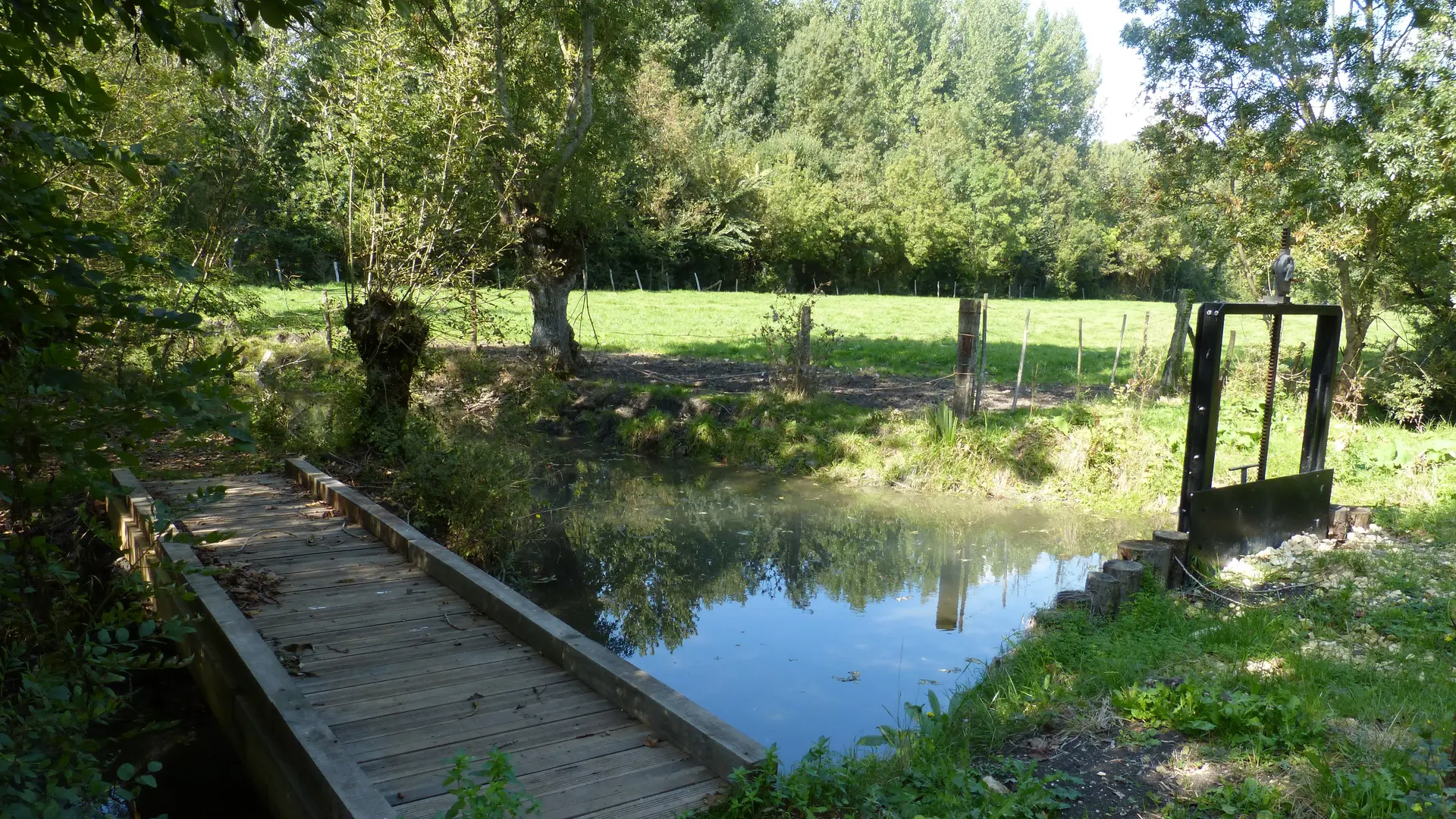 sentier de Bouillé Courdault