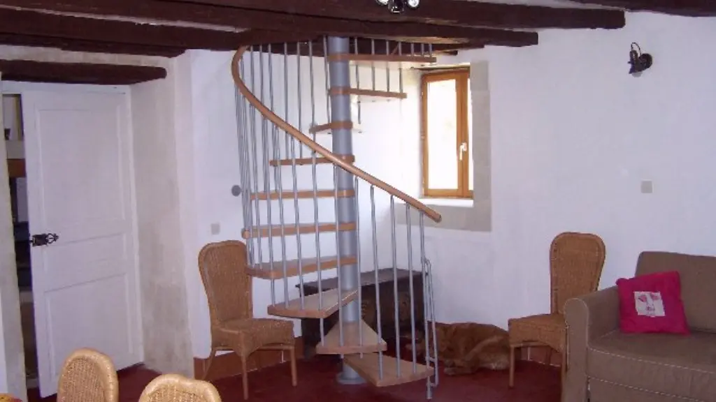 staircase-bergerie-breil-noyant-villages