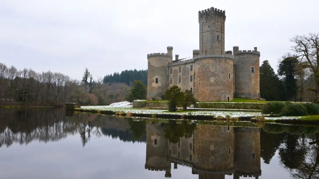 chateau-de-montbrun-dournazac