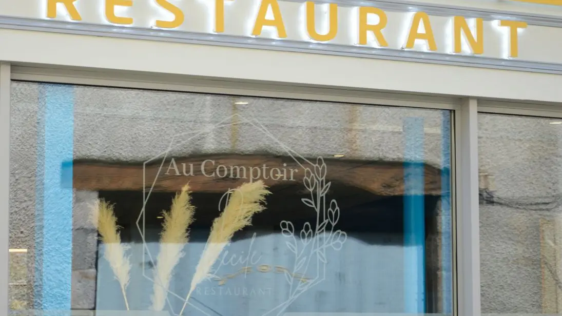 restaurant-au-comptoir-de-cécile-châlus-devanture