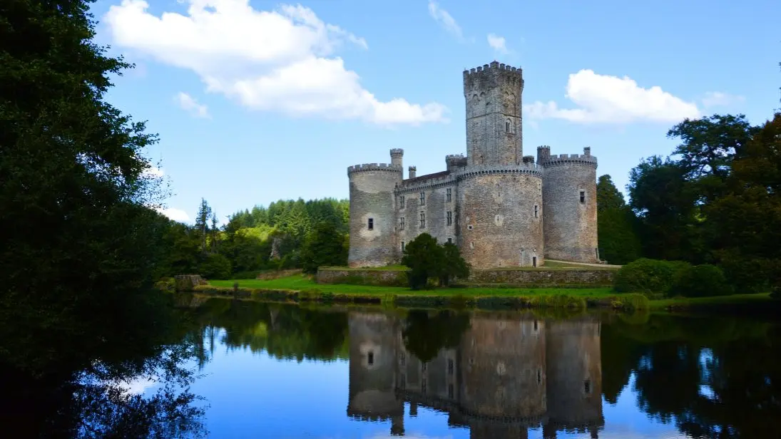 chateau-de-montbrun-dournazac