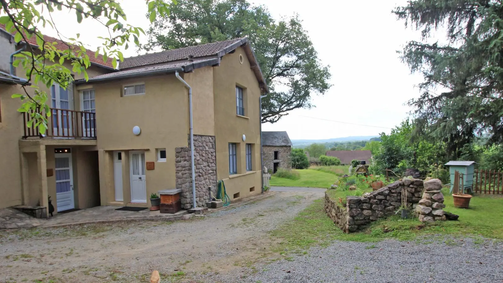 Gite Chalet des Apiculteurs au Montheil commune de Folles en Haute-Vienne_3