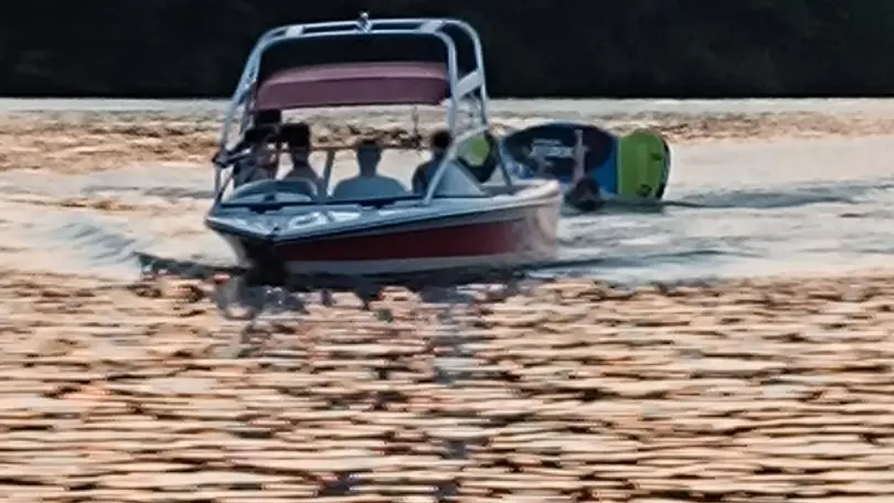 Club nautique jusqu a la tombée de la nuit , bouée tractée,Sky nautique ,wake boad_26